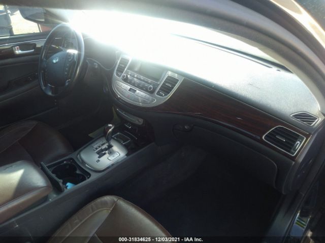 Photo 4 VIN: KMHGC4DD0DU228973 - HYUNDAI GENESIS 