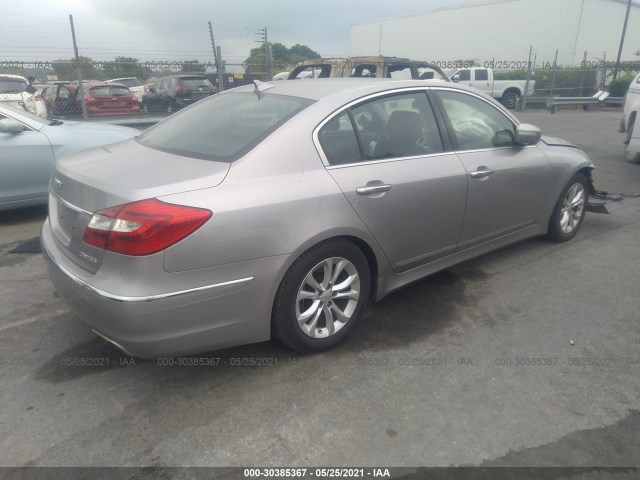 Photo 3 VIN: KMHGC4DD0DU242047 - HYUNDAI GENESIS 