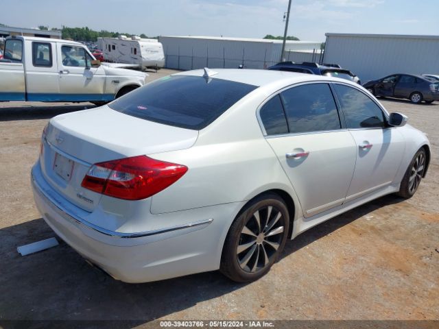 Photo 3 VIN: KMHGC4DD1CU185758 - HYUNDAI GENESIS 