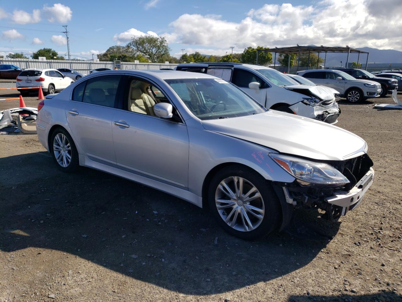 Photo 3 VIN: KMHGC4DD1EU263250 - HYUNDAI GENESIS 