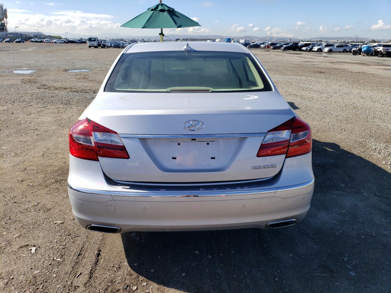 Photo 5 VIN: KMHGC4DD1EU263250 - HYUNDAI GENESIS 