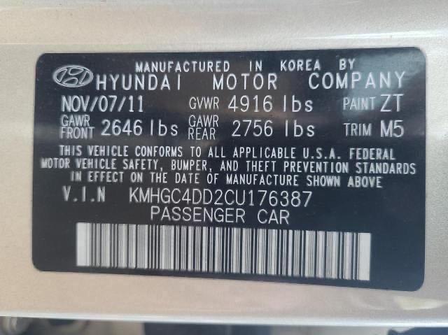 Photo 9 VIN: KMHGC4DD2CU176387 - HYUNDAI GENESIS 