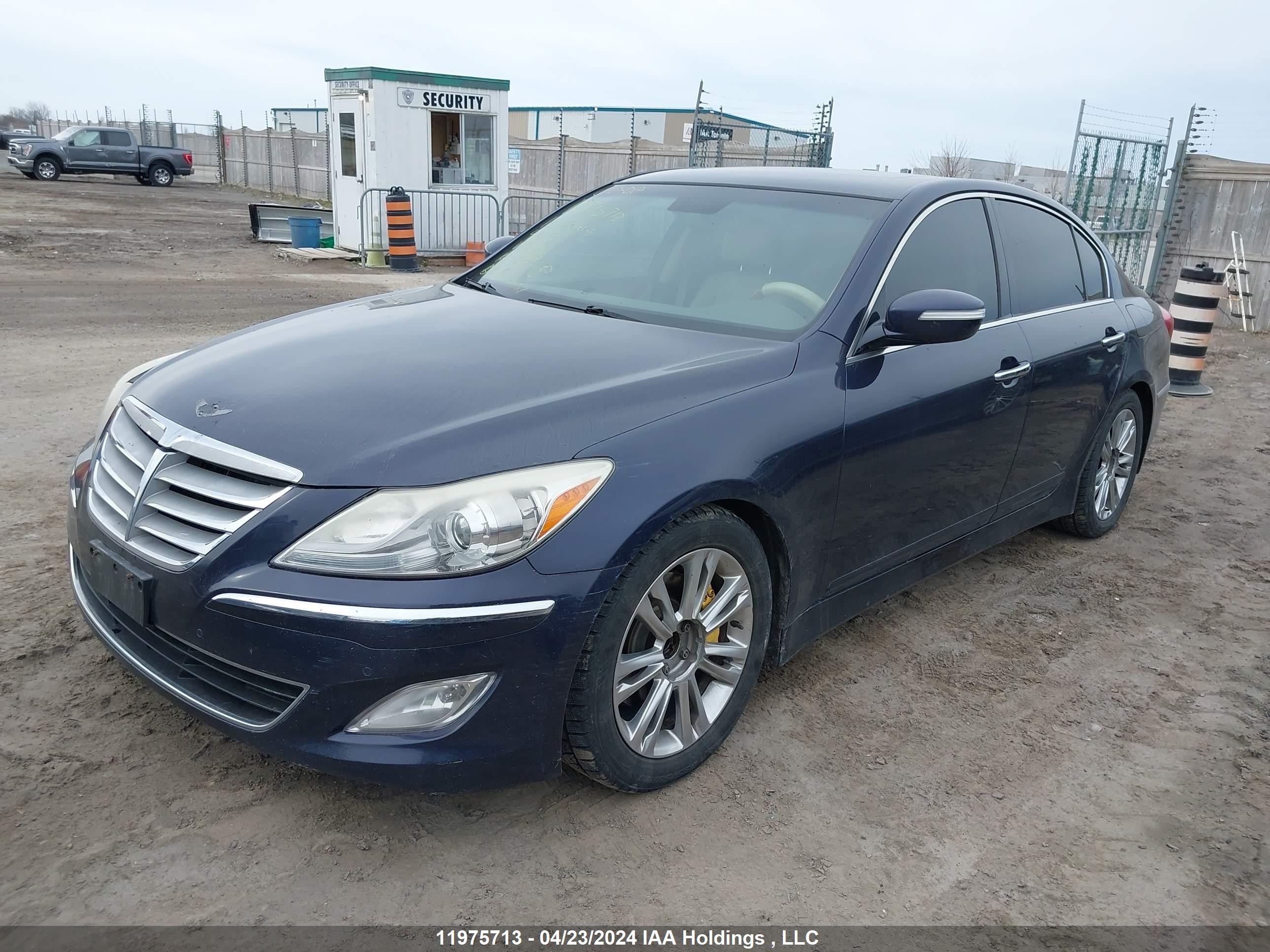 Photo 1 VIN: KMHGC4DD2DU223046 - HYUNDAI GENESIS 