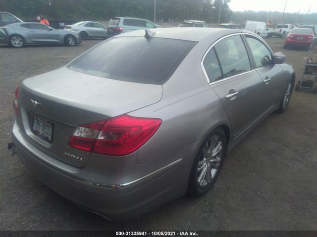 Photo 3 VIN: KMHGC4DD3CU165043 - HYUNDAI GENESIS 