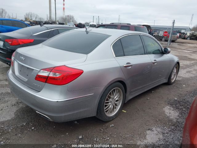 Photo 3 VIN: KMHGC4DD3CU208246 - HYUNDAI GENESIS 