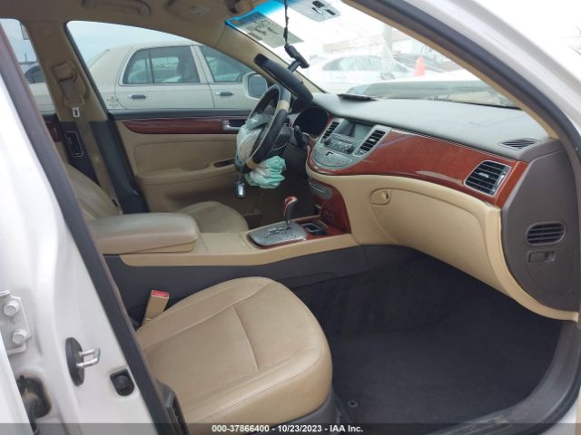 Photo 4 VIN: KMHGC4DD3DU249767 - HYUNDAI GENESIS 