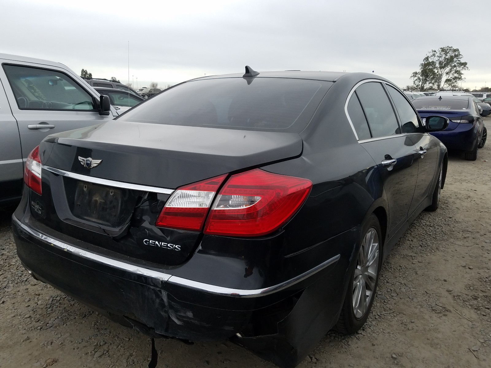 Photo 3 VIN: KMHGC4DD4CU165293 - HYUNDAI GENESIS 3. 