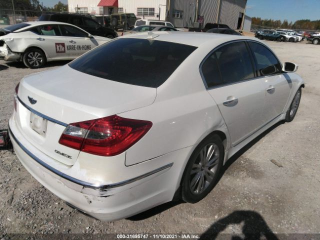 Photo 3 VIN: KMHGC4DD4CU204898 - HYUNDAI GENESIS 