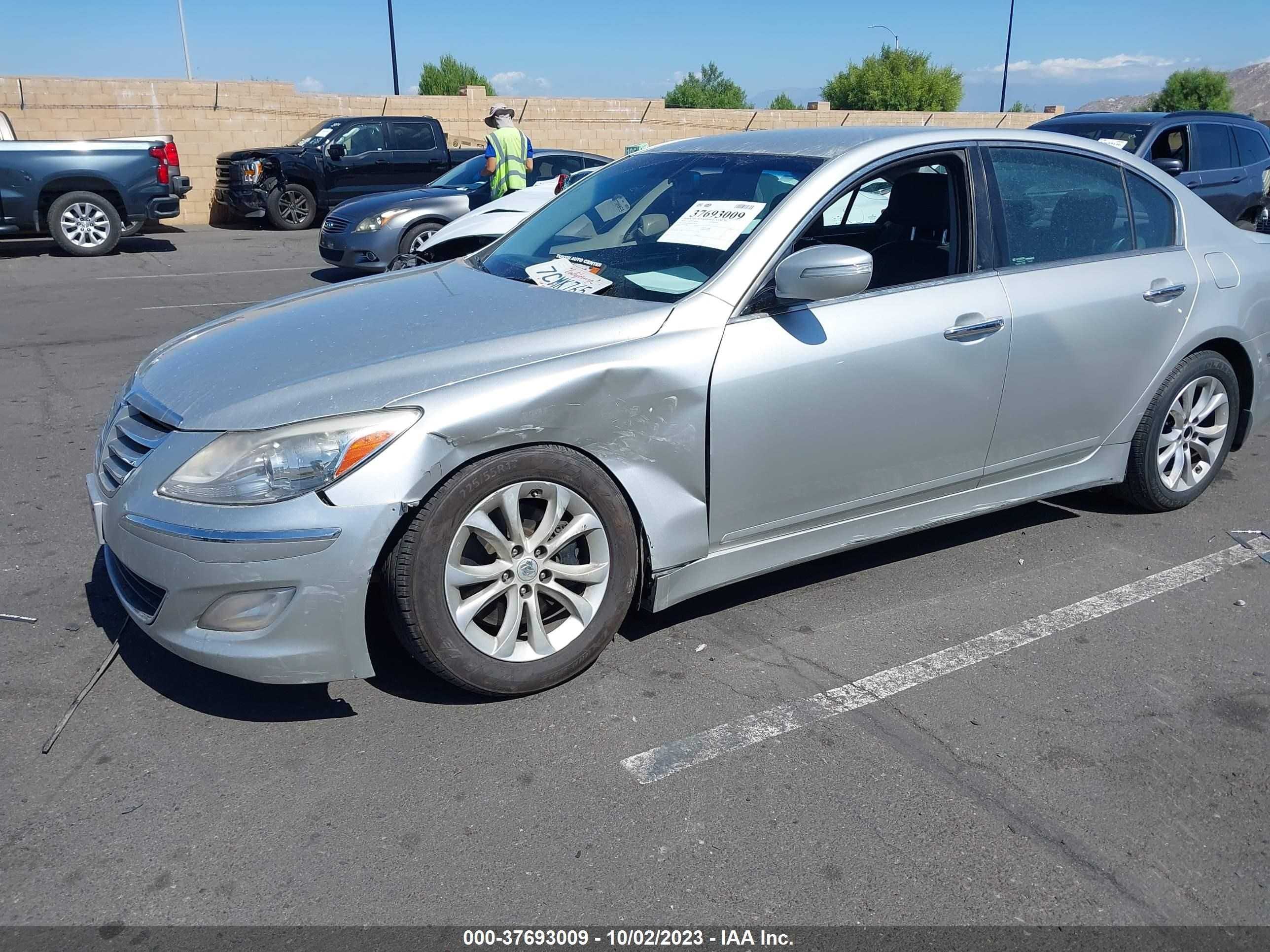 Photo 1 VIN: KMHGC4DD4DU244271 - HYUNDAI GENESIS 