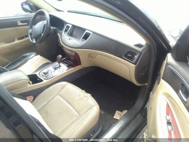 Photo 4 VIN: KMHGC4DD5CU170731 - HYUNDAI GENESIS 