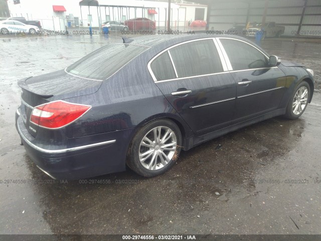 Photo 3 VIN: KMHGC4DD5CU203601 - HYUNDAI GENESIS 