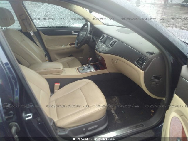 Photo 4 VIN: KMHGC4DD5CU203601 - HYUNDAI GENESIS 