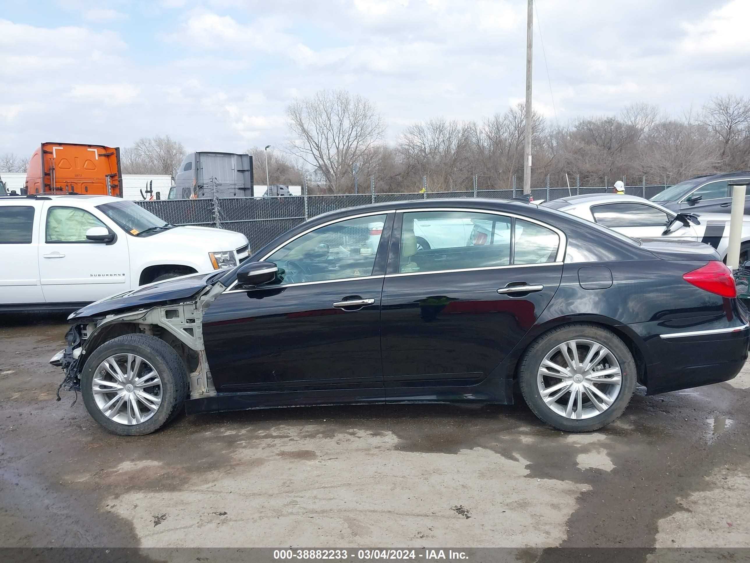 Photo 14 VIN: KMHGC4DD5DU235806 - HYUNDAI GENESIS 