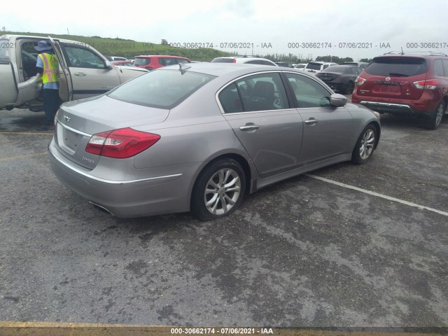 Photo 3 VIN: KMHGC4DD5DU248751 - HYUNDAI GENESIS 