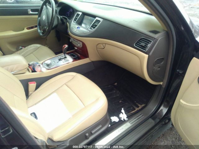 Photo 4 VIN: KMHGC4DD5DU251102 - HYUNDAI GENESIS 