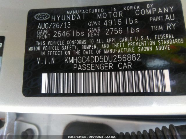 Photo 8 VIN: KMHGC4DD5DU256882 - HYUNDAI GENESIS 