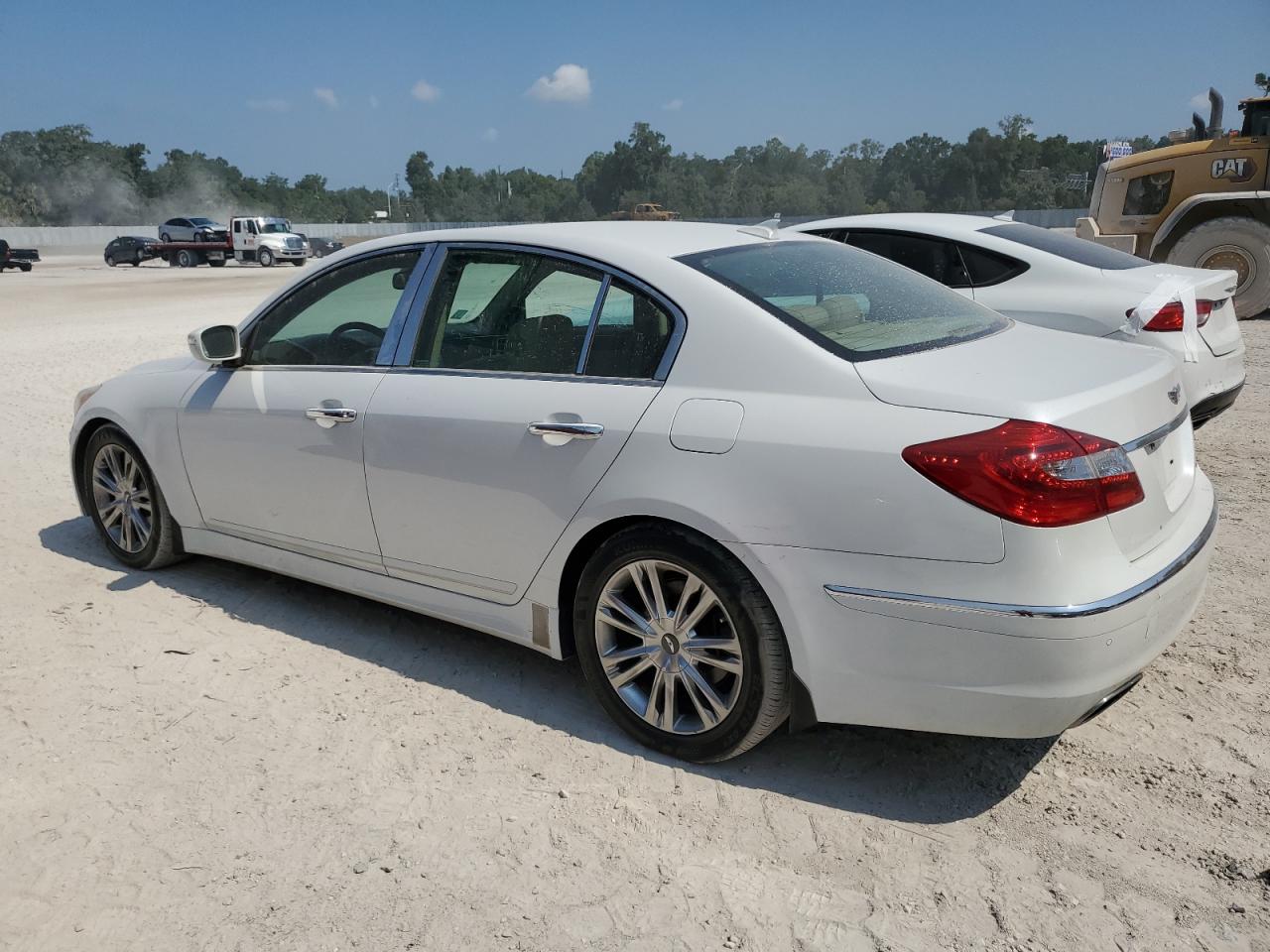 Photo 1 VIN: KMHGC4DD6DU240111 - HYUNDAI GENESIS 