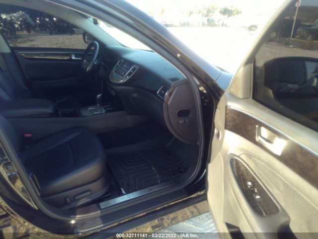 Photo 4 VIN: KMHGC4DD7CU188602 - HYUNDAI GENESIS 