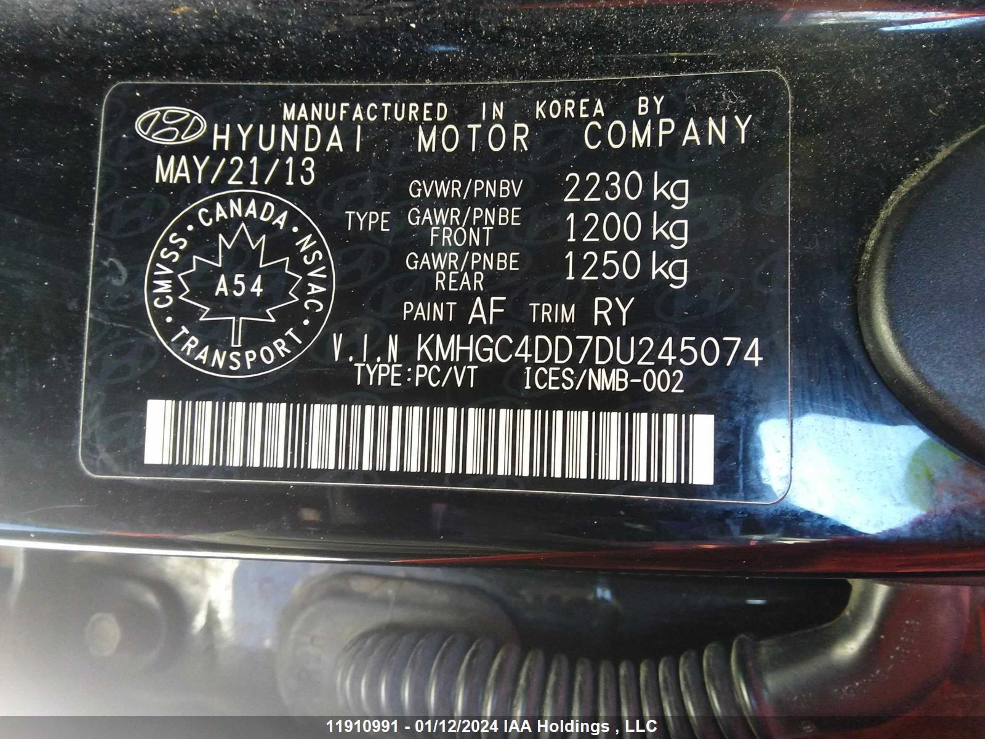 Photo 8 VIN: KMHGC4DD7DU245074 - HYUNDAI GENESIS 