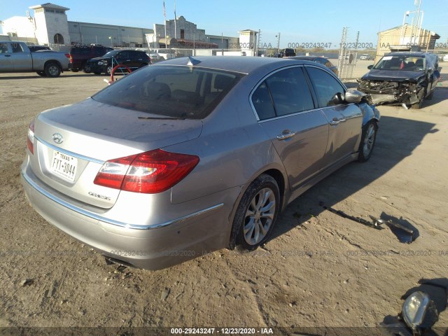 Photo 3 VIN: KMHGC4DD7DU245429 - HYUNDAI GENESIS 