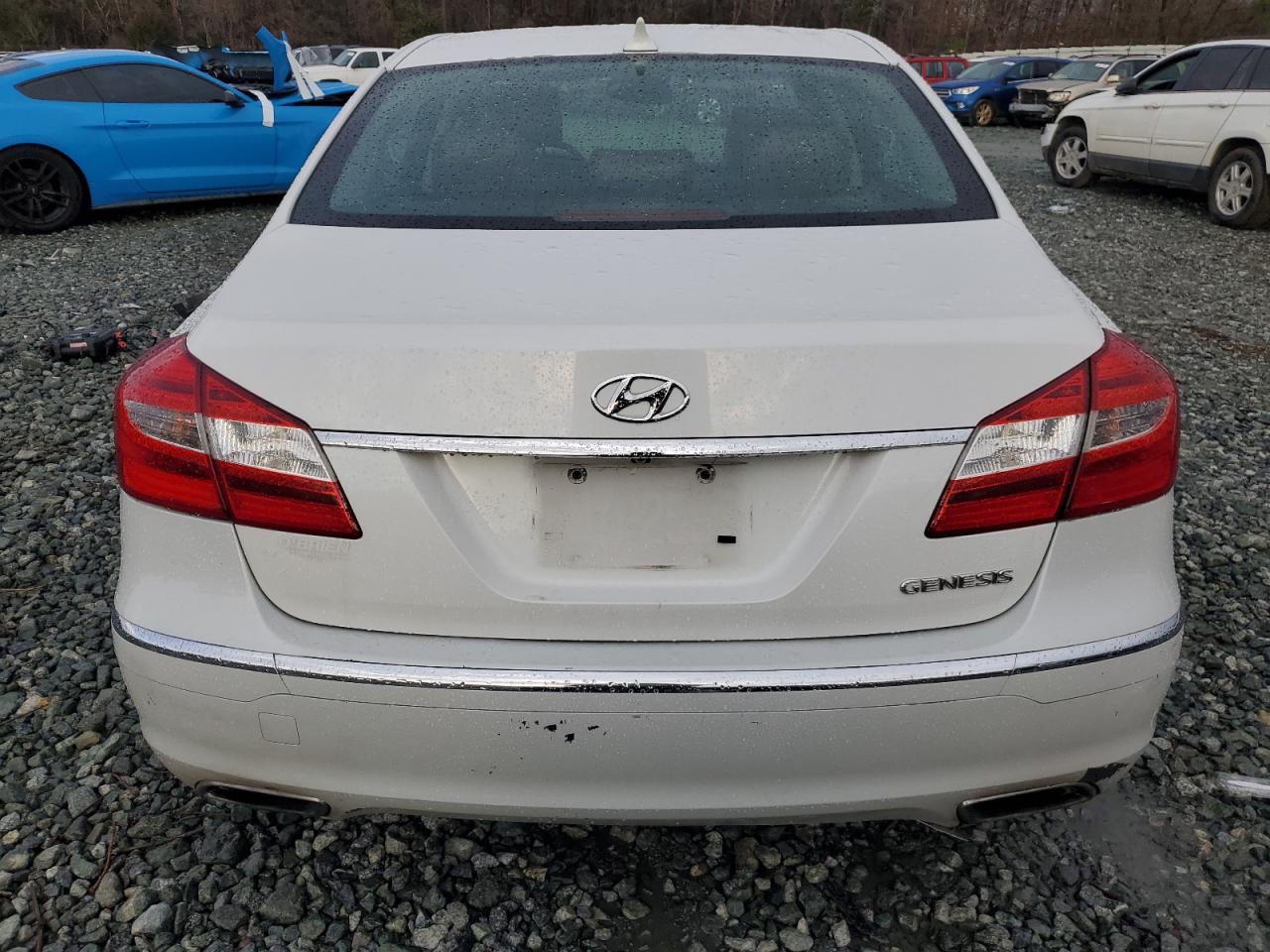 Photo 5 VIN: KMHGC4DD9DU248445 - HYUNDAI GENESIS 