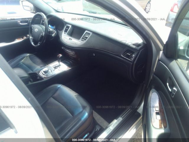 Photo 4 VIN: KMHGC4DE0BU115207 - HYUNDAI GENESIS 