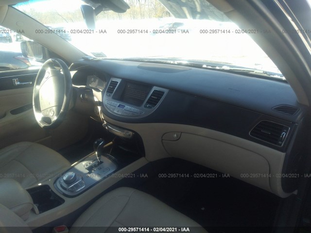 Photo 4 VIN: KMHGC4DE1AU086458 - HYUNDAI GENESIS 