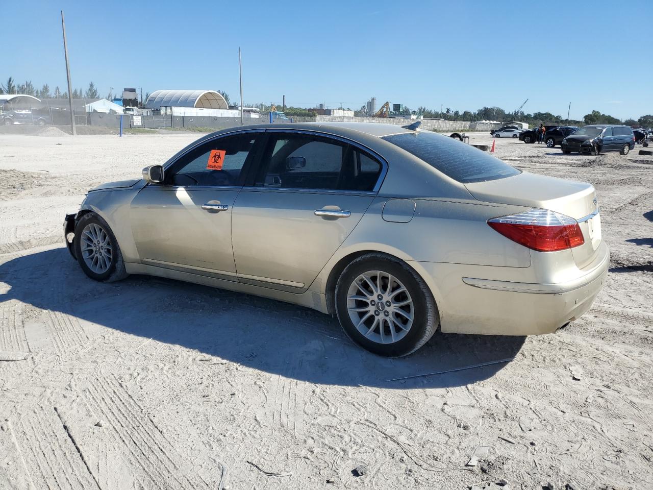 Photo 1 VIN: KMHGC4DE1BU113756 - HYUNDAI GENESIS 