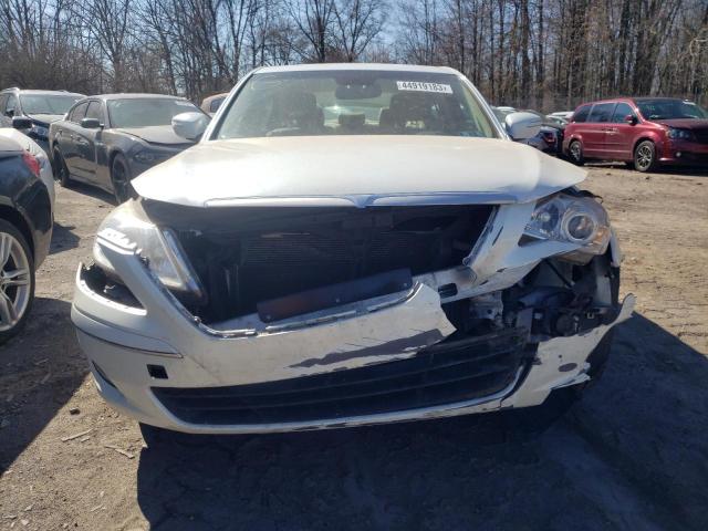 Photo 4 VIN: KMHGC4DE1BU117418 - HYUNDAI GENESIS 3. 