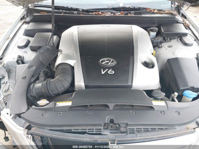 Photo 9 VIN: KMHGC4DE2AU100884 - HYUNDAI GENESIS 