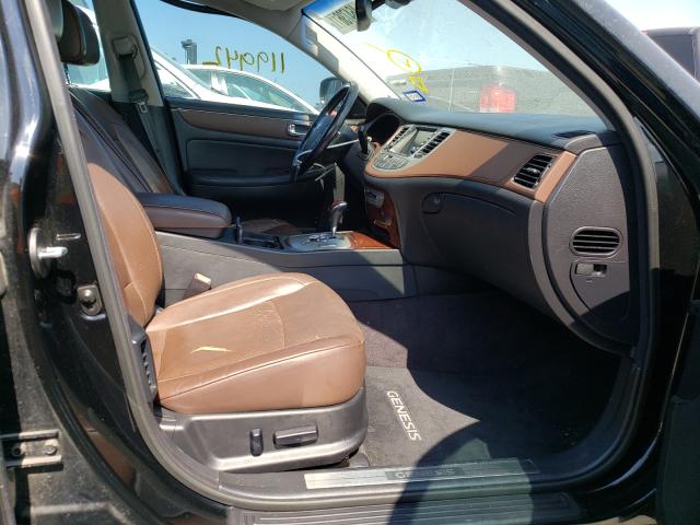 Photo 4 VIN: KMHGC4DE3AU074764 - HYUNDAI GENESIS 