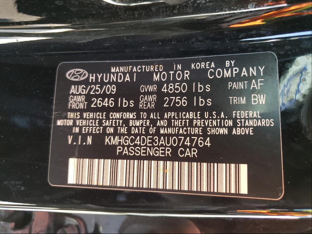 Photo 9 VIN: KMHGC4DE3AU074764 - HYUNDAI GENESIS 