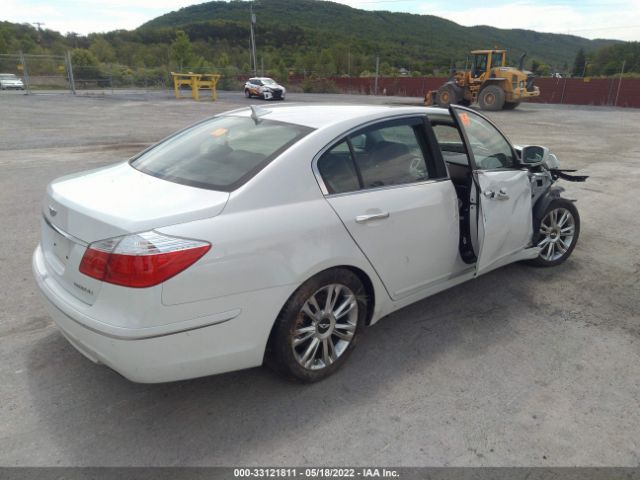 Photo 3 VIN: KMHGC4DE3AU096585 - HYUNDAI GENESIS 