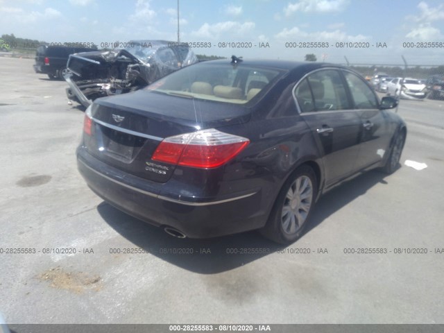 Photo 3 VIN: KMHGC4DE3AU104815 - HYUNDAI GENESIS 