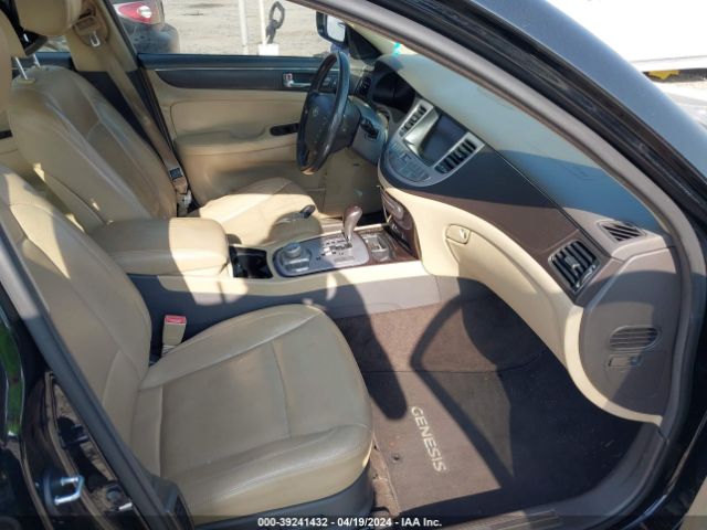 Photo 4 VIN: KMHGC4DE3BU120787 - HYUNDAI GENESIS 