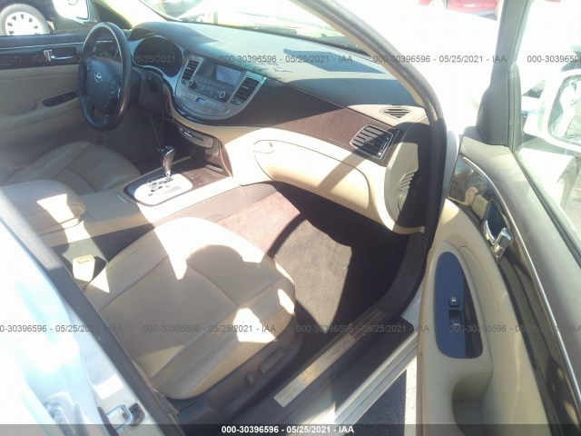 Photo 4 VIN: KMHGC4DE3BU134057 - HYUNDAI GENESIS 