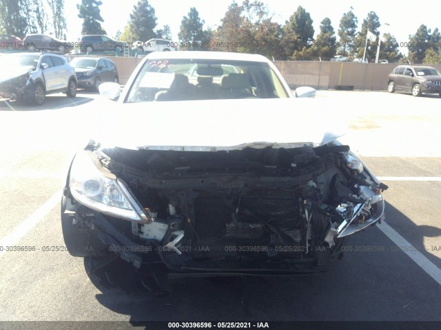 Photo 5 VIN: KMHGC4DE3BU134057 - HYUNDAI GENESIS 