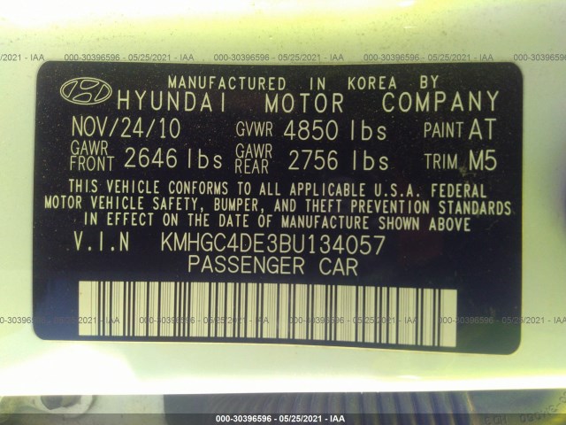 Photo 8 VIN: KMHGC4DE3BU134057 - HYUNDAI GENESIS 