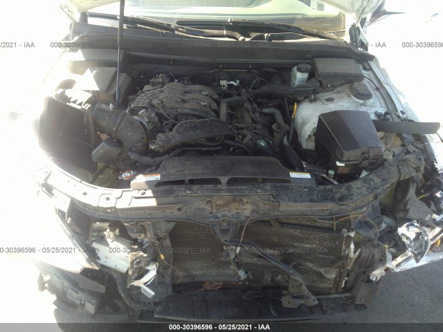 Photo 9 VIN: KMHGC4DE3BU134057 - HYUNDAI GENESIS 