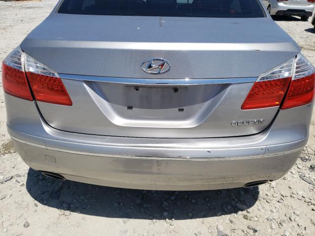 Photo 8 VIN: KMHGC4DE4BU117638 - HYUNDAI GENESIS 3. 