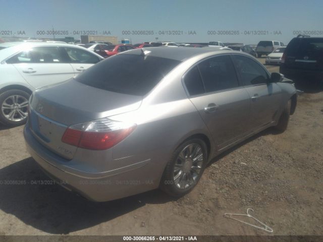 Photo 3 VIN: KMHGC4DE5AU074362 - HYUNDAI GENESIS 