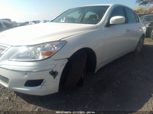 Photo 5 VIN: KMHGC4DE5BU113887 - HYUNDAI GENESIS 