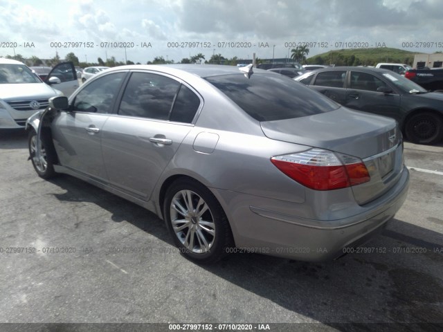 Photo 2 VIN: KMHGC4DE5BU121553 - HYUNDAI GENESIS 