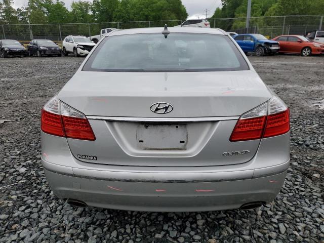 Photo 5 VIN: KMHGC4DE5BU137090 - HYUNDAI GENESIS 