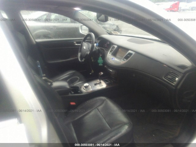 Photo 4 VIN: KMHGC4DE6BU136627 - HYUNDAI GENESIS 