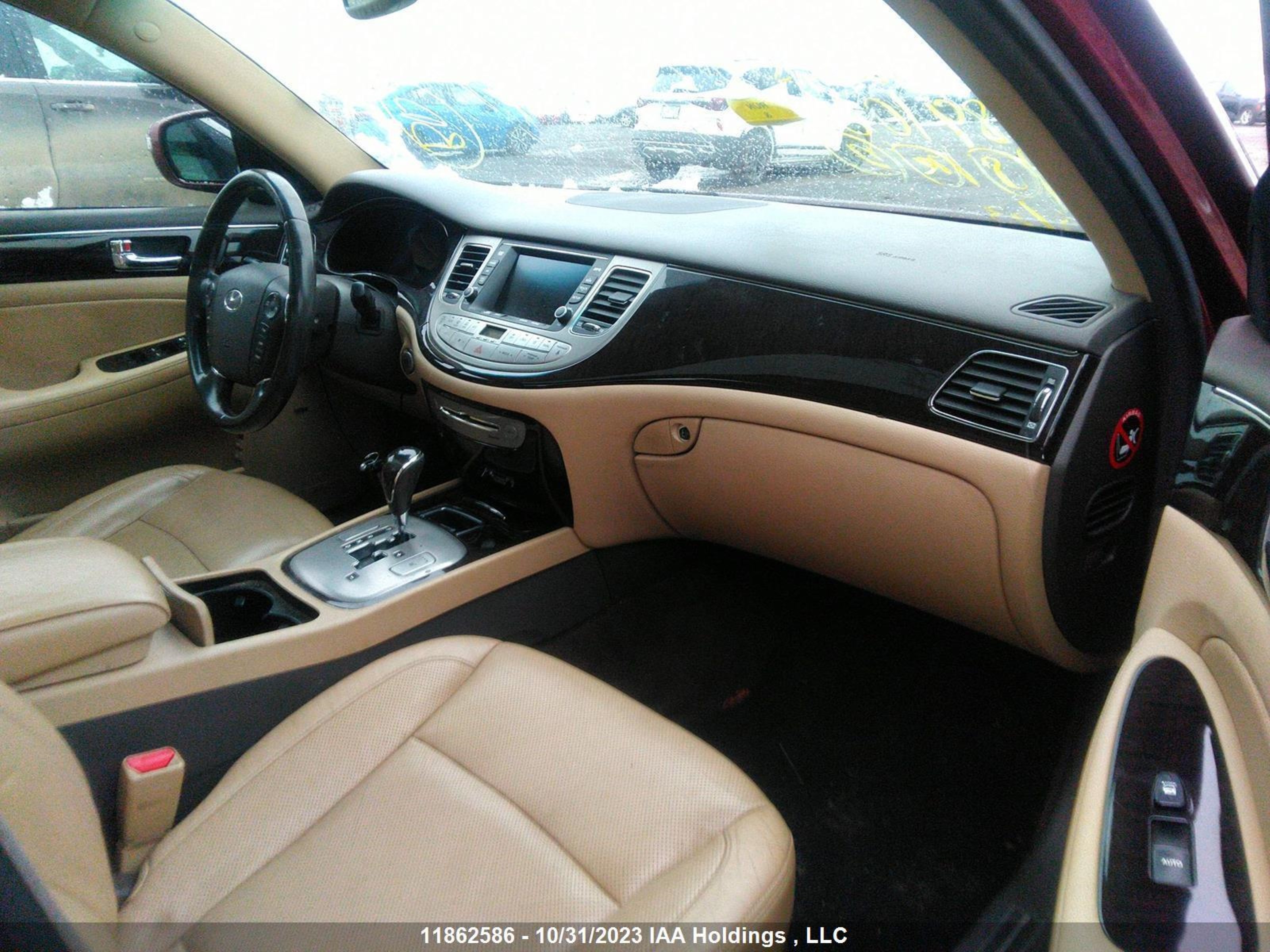 Photo 4 VIN: KMHGC4DE7AU089106 - HYUNDAI GENESIS 