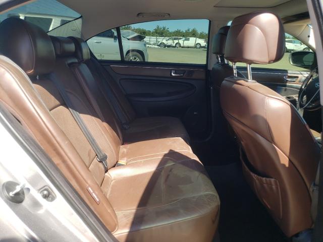 Photo 5 VIN: KMHGC4DE8AU081158 - HYUNDAI GENESIS 3. 