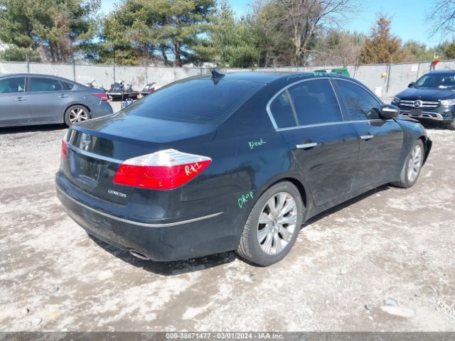 Photo 3 VIN: KMHGC4DE8BU114371 - HYUNDAI GENESIS 