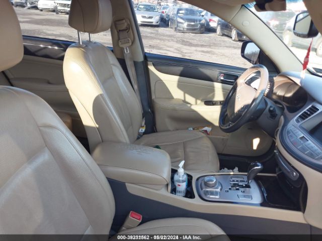 Photo 4 VIN: KMHGC4DE8BU142901 - HYUNDAI GENESIS 