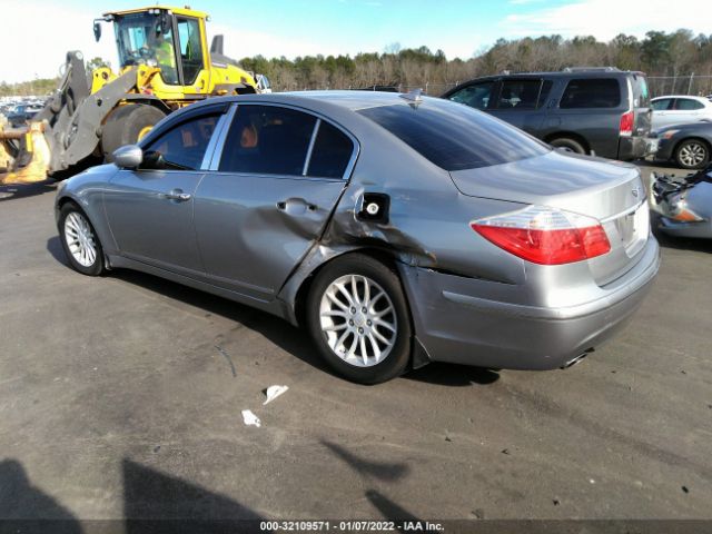 Photo 2 VIN: KMHGC4DE9BU117635 - HYUNDAI GENESIS 